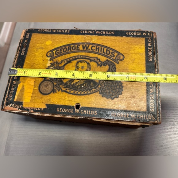 Vintage George W Child's Wooden Cigar Box 2 for 5¢ Factory 117 S.C. Collectors‎ - Picture 10 of 16